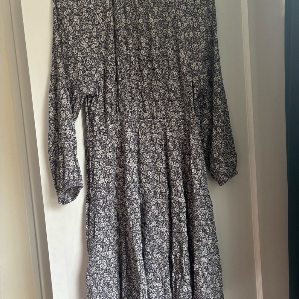 Faherty Sirene Dress - Navy Ditsy Floral / L - Picture 7 of 12